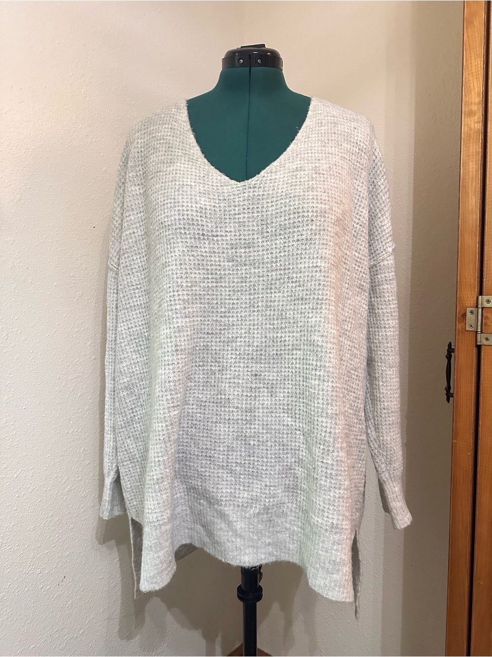 Free People Light Gray V-Neck Waffle Knit Sweater